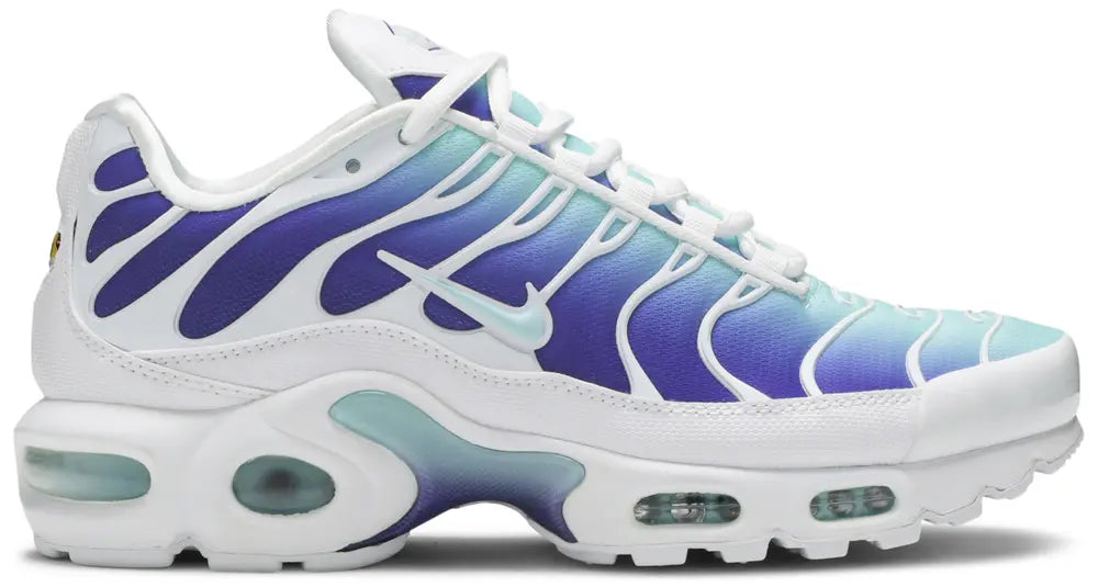 Wmns Air Max Plus TN SE 'Bleached Aqua'