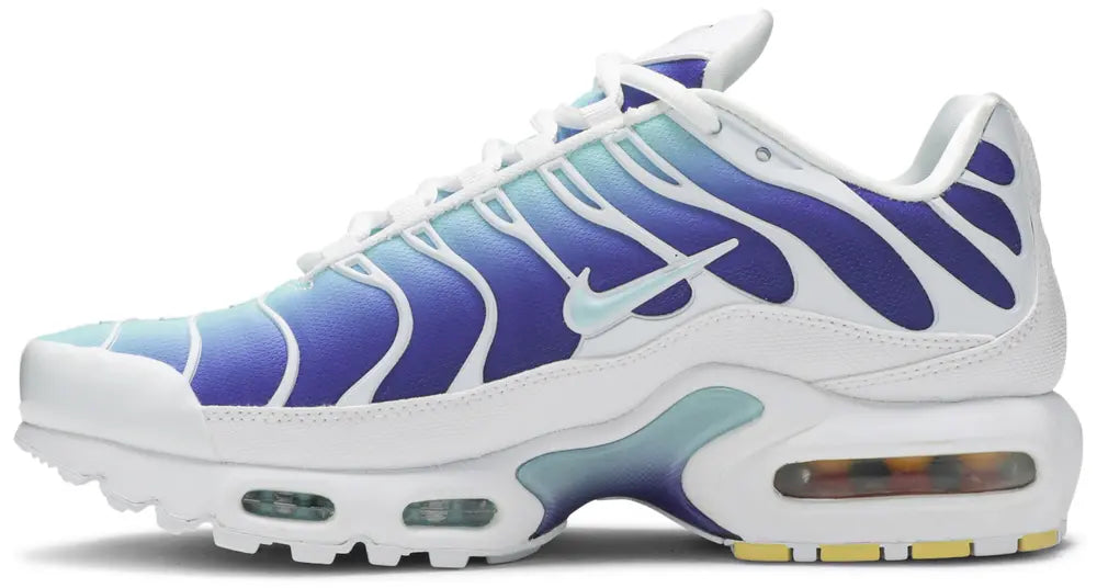 Wmns Air Max Plus TN SE 'Bleached Aqua'